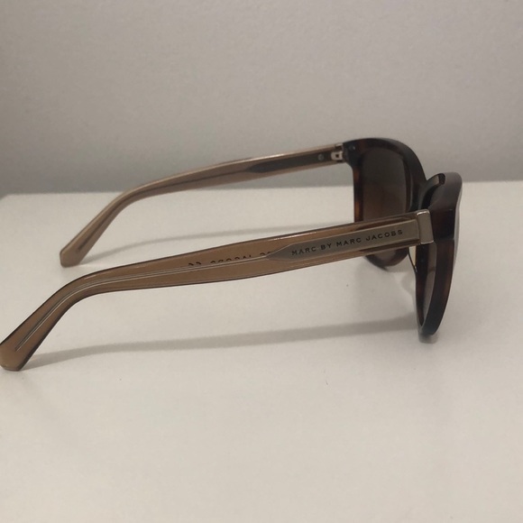 Marc by Marc Jacobs Cat Eye Sunglasses - Picture 3 of 4